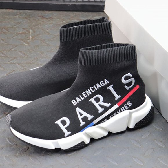 newBlack and white embroidery with air cushion